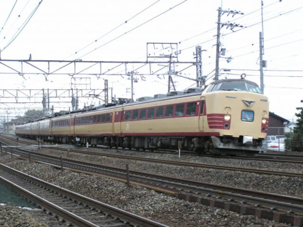 乙女ゲーに転生した私、激重鉄仮面王子の孕ませ確定鬼執着交尾でバッドエンド不可避を無料raw読みができるか電車雷鳥確認